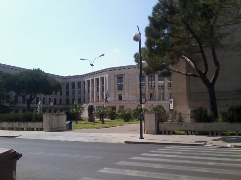 Palazzo M, Latina